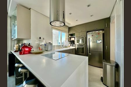 17_photo/952737ca7f.802c8fdea1b75e6e-ATLAS-e46faf3a-ed0b-41cd-a6e3-9dd6013aa8e8.jpg de apartamento à venda com 3 quartos, 220m² em Abraão, Florianópolis