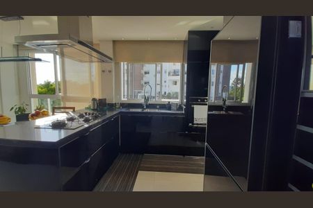 11_photo/952737ca81.61d2eade3c321f48-ATLAS-2753fc79-59c9-4fdb-bb01-0668e1adf6a4.jpg de apartamento à venda com 3 quartos, 220m² em Abraão, Florianópolis