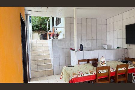 4_photo/952737cd4d.82dfd85ef928e01e-ATLAS-75e2641a-107b-4c1f-8d09-64bb51c4a971.jpg de casa à venda com 3 quartos, 190m² em Abraão, Florianópolis