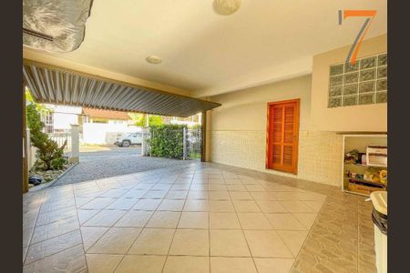 10_photo/952737d10f.d5a0f355ba531730-ATLAS-45e97723-e3b7-45a3-ba7e-af5e5c15cc89.jpg de casa à venda com 4 quartos, 255m² em Capoeiras, Florianópolis