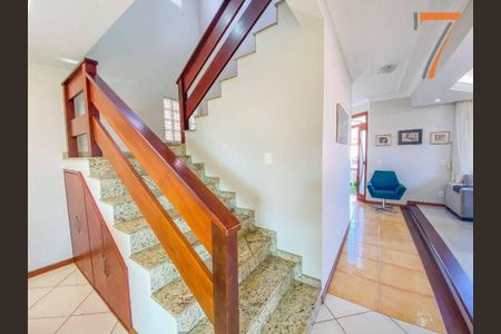6_photo/952737d10f.d5a0f355ba531730-ATLAS-9e6779df-ea08-4fb9-89a7-7dc65016a329.jpg de casa à venda com 4 quartos, 255m² em Capoeiras, Florianópolis