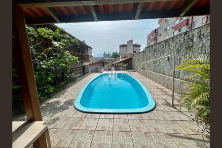 4_photo/952737d175.7e2ea02b9085bf9d-ATLAS-179dc657-f5fa-4782-986c-350c213e4eaf.jpg de casa à venda com 4 quartos, 260m² em Capoeiras, Florianópolis
