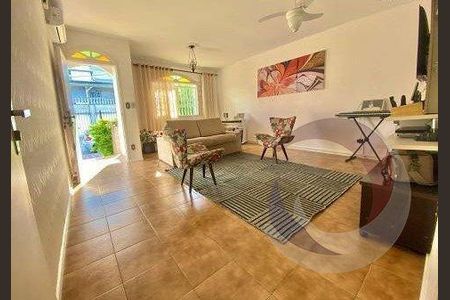 7_photo/952737d17d.828c431c7d69c527-ATLAS-5d2bfb67-d7f1-4edf-8baf-da87756cd5ff.jpg de casa à venda com 4 quartos, 182m² em Capoeiras, Florianópolis