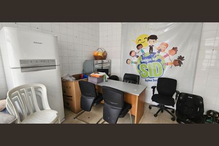 34_photo/952737d1cb.c3f00cfadba54684-ATLAS-4b6d1fe5-16d1-467f-8420-8f3a768b0ca2.jpg de casa à venda com 4 quartos, 200m² em Capoeiras, Florianópolis