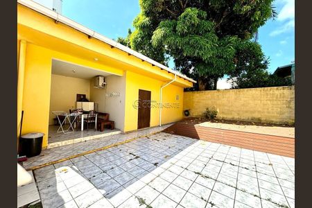 8_photo/952737d249.2d3ac289e0c8b5b7-ATLAS-3e43dcef-062e-4bf6-9907-10c04c57fbcd.jpg de casa à venda com 3 quartos, 120m² em Capoeiras, Florianópolis