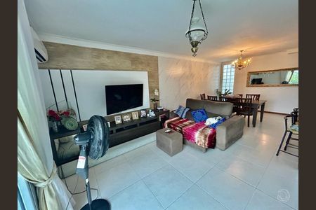 4_photo/952737d5c5.96ab9a77f00113ea-ATLAS-72a481b8-ddec-424d-800f-3f5f476d4aa6.jpg de casa à venda com 5 quartos, 359m² em Coloninha, Florianópolis