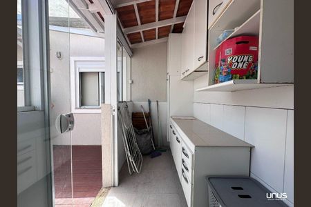 4_photo/952737d5f7.82dfd85ef928e01e-ATLAS-1d1d9a45-7226-417b-9682-2f4c8e562f64.jpg de casa à venda com 4 quartos, 138m² em Capoeiras, Florianópolis