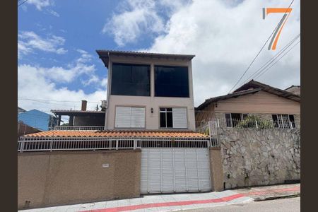 2_photo/952737d72f.8e51134bb47d3bde-ATLAS-dccbb8ae-7adb-4b26-bda4-e959520cdbdb.jpg de casa à venda com 3 quartos, 140m² em Canto, Florianópolis