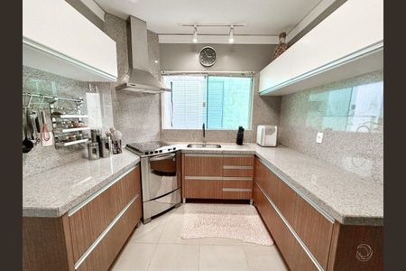 6_photo/952737d791.1d0d827e26d2d819-ATLAS-0fcff22a-d8f9-4bc6-b83e-5fc8bcf62b01.jpg de casa à venda com 3 quartos, 165m² em Canto, Florianópolis