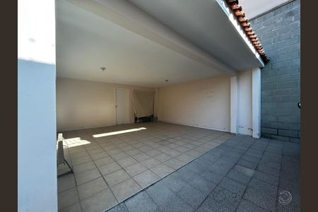 19_photo/952737d7f5.ba97ac63d5ac1cb4-ATLAS-bcd6a8a0-6d5e-4b15-82b3-58d6d6af32ea.jpg de casa à venda com 3 quartos, 286m² em Canto, Florianópolis