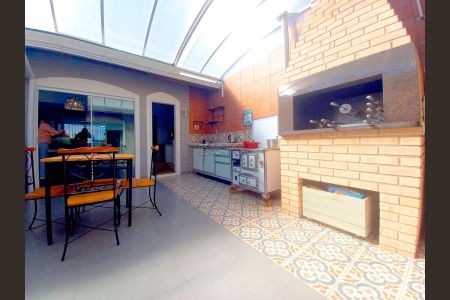 29_photo/952737d829.2ed526e46a3fb60a-ATLAS-a19b3557-16ec-4e8b-a25f-47619f6e070b.jpg de casa à venda com 3 quartos, 142m² em Canto, Florianópolis