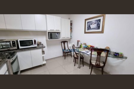 5_photo/952737d833.db20ad0f7650a763-ATLAS-41de0f41-a859-40c8-b5fc-955a55df257a.jpg de casa à venda com 4 quartos, 249m² em Canto, Florianópolis