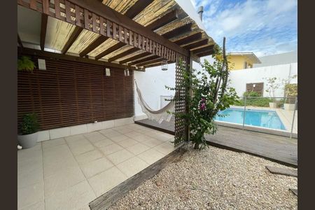 29_photo/952737d853.3aed5bbd04158097-ATLAS-24b85dfc-93c3-4e2b-96ee-d95e0a894f9a.jpg de casa à venda com 3 quartos, 233m² em Canto, Florianópolis