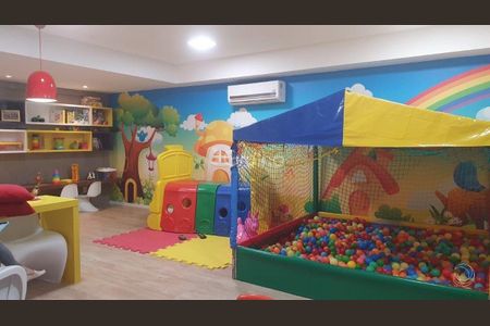 16_photo/952737d8b9.3e976700f1ea4964-ATLAS-365d0cf8-d679-4feb-aa0d-d02c70a65f8e.jpg de apartamento à venda com 2 quartos, 84m² em Canto, Florianópolis