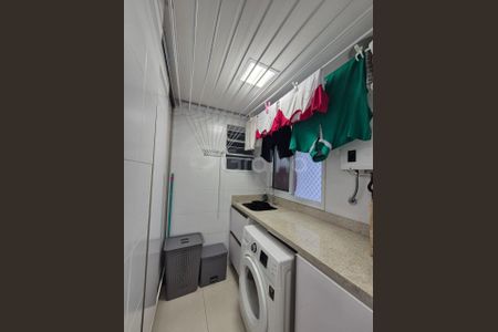 10_photo/952737d8bf.a8d3cf73e3bdad44-ATLAS-8edb9e42-fbe1-4b5c-806d-e390daa99aa3.jpg de apartamento à venda com 2 quartos, 82m² em Canto, Florianópolis