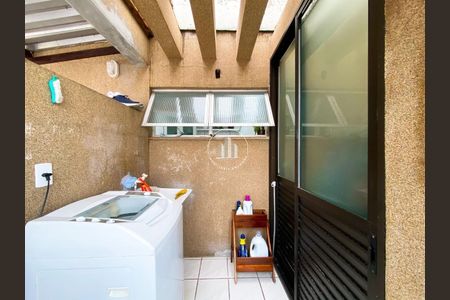 10_photo/952737d8eb.8d9d2e8c4e07ca84-ATLAS-53f4b585-fc26-4f2e-96c3-10d8fe89b136.jpg de apartamento à venda com 3 quartos, 98m² em Canto, Florianópolis