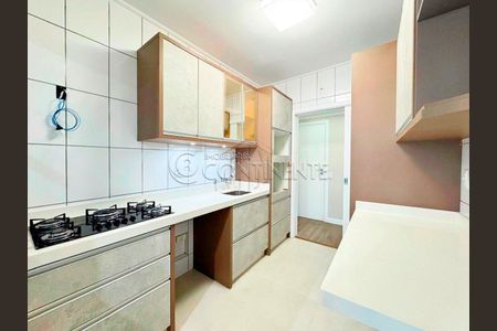 8_photo/952737d977.f1ebba836060b494-ATLAS-be37daa6-ef59-4e0a-ae01-ecf80575395d.jpg de apartamento à venda com 3 quartos, 98m² em Canto, Florianópolis