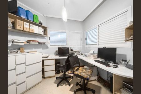 6_photo/952737d9d7.3a736cd570117511-ATLAS-8af69ccf-c0b9-40cf-bdb6-e54faff9c6a6.jpg de casa à venda com 3 quartos, 237m² em Coloninha, Florianópolis