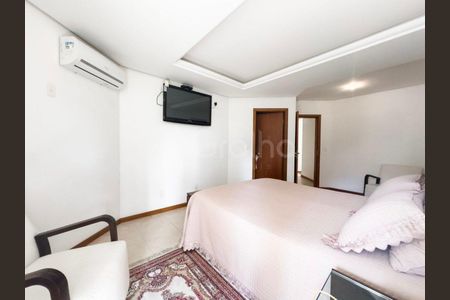 13_photo/952737d9d7.3a736cd570117511-ATLAS-f2c122af-9cf0-4ece-bd4f-841913ac0b87.jpg de casa à venda com 3 quartos, 237m² em Coloninha, Florianópolis