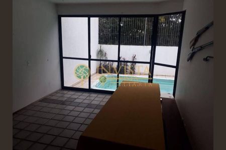 8_photo/952737dbad.0b4a325860134132-ATLAS-8b68a361-4380-4e7a-909a-5fc9d4697d5b.jpg de casa à venda com 4 quartos, 375m² em Canto, Florianópolis