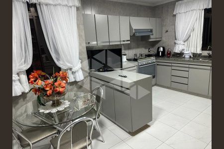 12_photo/952737dbcb.72dbb2e2e315c7ab-ATLAS-85d0371f-53f0-4e51-999a-a71ec20bce31.jpg de casa para alugar com 4 quartos, 429m² em Canto, Florianópolis