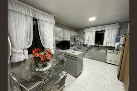 12_photo/952737dbcb.72dbb2e2e315c7ab-ATLAS-e8f98796-1ecf-48c0-9e94-1dbac4112e4b.jpg de casa à venda com 4 quartos, 429m² em Canto, Florianópolis