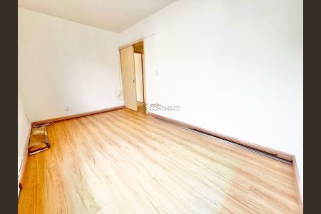 5_photo/952737dbdd.1dc9b733759ebb41-ATLAS-e9b4e030-2e93-44f9-bc78-bac63d5dc9f2.jpg de apartamento à venda com 2 quartos, 62m² em Canto, Florianópolis