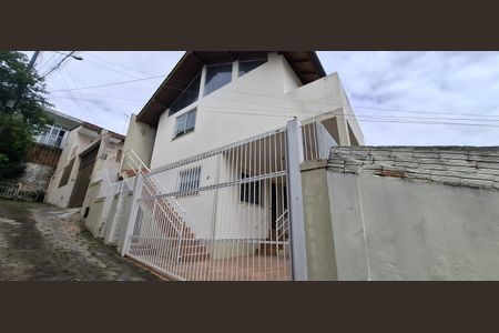 4_photo/952737dc0f.8cbbc6e43ead3576-ATLAS-50e5cc92-a9b5-4690-bfae-ec31f4ee8cde.jpg de casa para alugar com 2 quartos, 72m² em Canto, Florianópolis