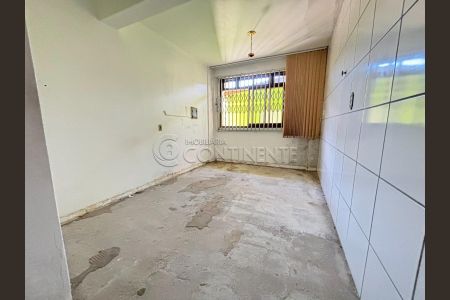 12_photo/952737dc0f.cb4a3f4e1d4d223a-ATLAS-e3390871-bf62-45c0-90de-cdb24f8b637e.jpg de casa à venda com 3 quartos, 188m² em Canto, Florianópolis