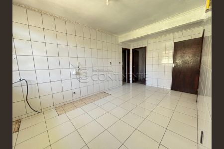 8_photo/952737dc0f.cb4a3f4e1d4d223a-ATLAS-ebe13761-94a1-4adb-bb9f-57a6b6eed424.jpg de casa à venda com 3 quartos, 188m² em Canto, Florianópolis