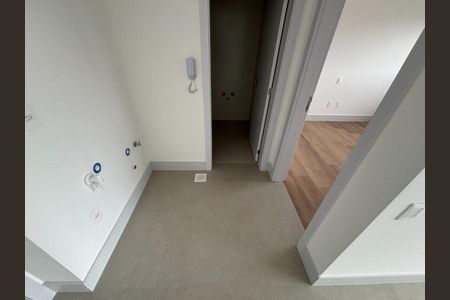 10_photo/952737dc2f.1b9c903f4ef09b06-ATLAS-b7e6f10c-e526-407a-aa1c-5f6b3e999763.jpg de apartamento à venda com 1 quarto, 41m² em Canto, Florianópolis