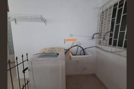 5_photo/952737dc4f.526b8d0f117d2dc5-ATLAS-4e9115e4-3fad-4aee-8e94-dc8af8bb1768.jpg de casa para alugar com 2 quartos, 45m² em Estreito, Florianópolis