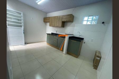 5_photo/952737dc4f.c2f9cf3ab7daa258-ATLAS-55d4b2f2-d5a1-41e9-9813-3f670d25b498.jpg de casa para alugar com 2 quartos, 60m² em Estreito, Florianópolis