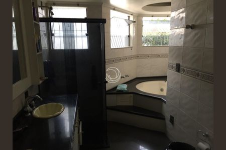 6_photo/952737dca9.f34ea19b5153c875-ATLAS-cc6a16bb-c5fb-490e-917b-f963d7cbbd3b.jpg de casa à venda com 5 quartos, 640m² em Estreito, Florianópolis