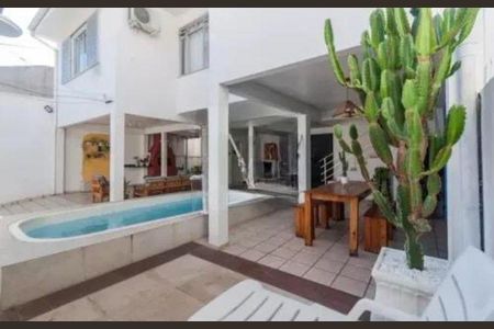 10_photo/952737dd5b.eb4747a7722cd593-ATLAS-eaab6fde-c19d-41bb-82ae-5b7569492cf0.jpg de casa para alugar com 3 quartos, 153m² em Estreito, Florianópolis