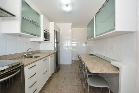 26_photo/952737ddc3.f6f170f3b66cb157-ATLAS-92e9c012-5c2f-4375-82d7-0a997be4a59e.jpg de apartamento à venda com 3 quartos, 107m² em Estreito, Florianópolis