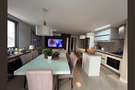 11_photo/952737de2f.aa7524caedb18c70-ATLAS-6bfe8888-026a-4aab-bccc-563d171eb063.jpg de apartamento à venda com 3 quartos, 111m² em Estreito, Florianópolis