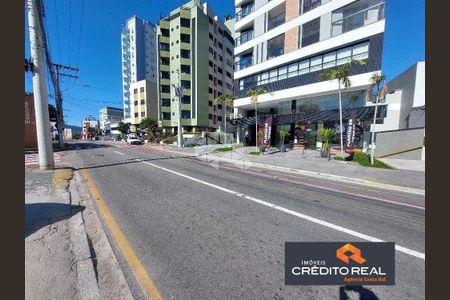 2_photo/952737df67.ddf66fc31aa89e56-ATLAS-e658f2e6-34cd-4c58-9091-bc7741d2b5c2.jpg de apartamento à venda com 2 quartos, 75m² em Balneario, Florianópolis