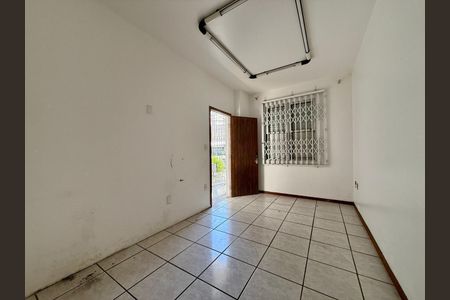 5_photo/952737e791.251dd183adc1fcaa-ATLAS-ee54c4e5-1c4d-4a41-ac7f-6a86a0c4ab1d.jpg de casa à venda com 4 quartos, 125m² em Estreito, Florianópolis