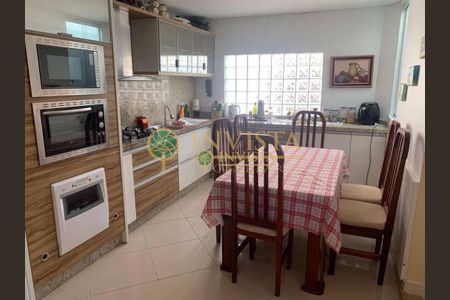 3_photo/952737e7bb.f2ed236aecaa8a04-ATLAS-99b7c24f-159b-4b33-abd3-7ff13f249d3a.jpg de casa à venda com 3 quartos, 136m² em Estreito, Florianópolis