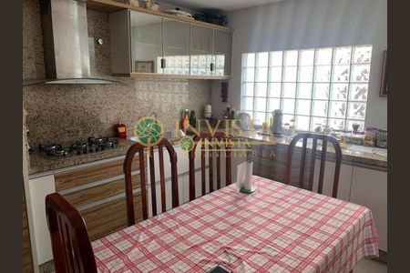 11_photo/952737e7bb.f2ed236aecaa8a04-ATLAS-d382257e-d904-44e5-90c1-b8765b063336.jpg de casa à venda com 3 quartos, 136m² em Estreito, Florianópolis