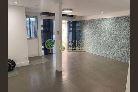 4_photo/952737e7bb.f2ed236aecaa8a04-ATLAS-f0cc5e40-4cfc-4c41-8a3d-23081daee675.jpg de casa à venda com 3 quartos, 220m² em Estreito, Florianópolis