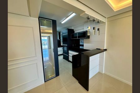 5_photo/952737e805.bd3d0a06a24afa3b-ATLAS-99f29ca1-4b83-4e96-a36e-7d5f531d6c3f.jpg de apartamento à venda com 3 quartos, 100m² em Estreito, Florianópolis