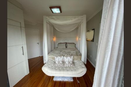 4_photo/952737e933.efa37b2a4fd23d2e-ATLAS-6fc240e8-dd63-4e10-b94d-4c5c88942de6.jpg de apartamento à venda com 3 quartos, 245m² em Estreito, Florianópolis