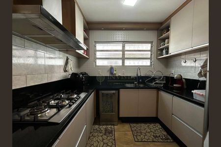 2_photo/952737e949.dc8bbd111761e841-ATLAS-0592e287-ff70-4c5d-99e4-b2acddac2f81.jpg de casa à venda com 3 quartos, 150m² em Estreito, Florianópolis