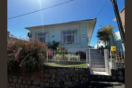 10_photo/952737e949.dc8bbd111761e841-ATLAS-5a5b7bf2-760d-4ced-93b5-8b629c7a4ea6.jpg de casa à venda com 3 quartos, 150m² em Estreito, Florianópolis