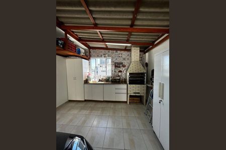 7_photo/952737e949.dc8bbd111761e841-ATLAS-920e6d88-7480-4fd6-9867-b919f3bae769.jpg de casa à venda com 3 quartos, 150m² em Estreito, Florianópolis