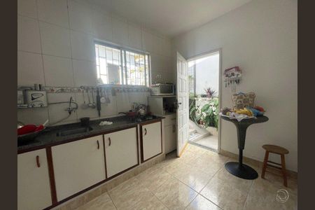 3_photo/952737e985.badfd497b63a3b5d-ATLAS-1606d2cc-ad34-4526-9341-b92d66b97c95.jpg de casa à venda com 2 quartos, 159m² em Estreito, Florianópolis