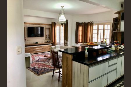 2_photo/952737eb77.4e1a6e6486a440d9-ATLAS-979c24db-a59a-45a6-9868-46c6a1de7d29.jpg de casa à venda com 4 quartos, 380m² em Coqueiros, Florianópolis