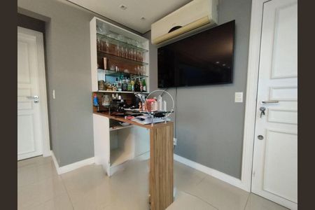 8_photo/952737ebdd.bd8f5cf949adc756-ATLAS-51714fd1-e431-4ecb-8a50-4ea2555010e5.jpg de apartamento à venda com 2 quartos, 115m² em Estreito, Florianópolis